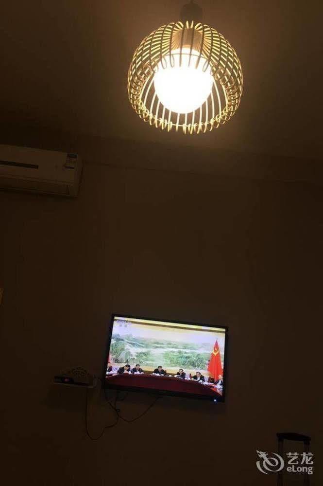 Luoyang Love Me Fashion Hotel Экстерьер фото